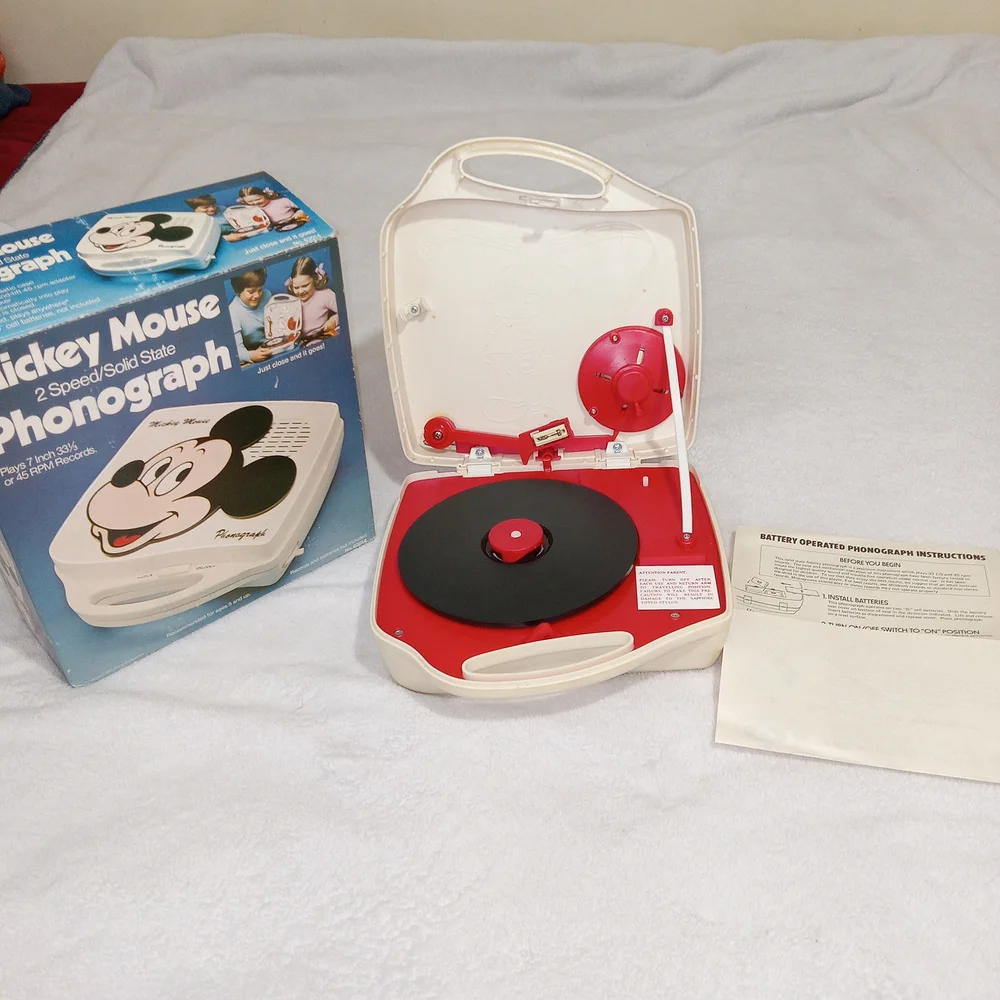 1970s VINTAGE WALT DISNEY'S MICKEY MOUSE PHONOGRAPH W/ ORIGINAL BOX UNTESTED - Picture 10 of 10